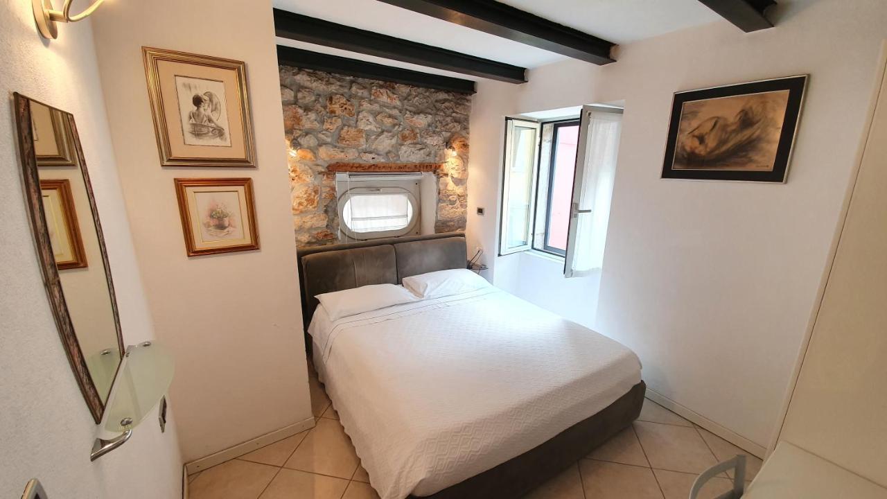 Apartments Villa Ernesta Rovinj Exteriör bild